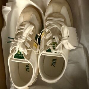 Zara Kids Cream and White Sneakers